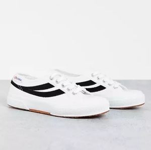 Superga swallowtail size 10